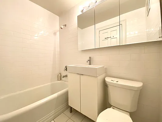 Rented by Oxford Property Group | media 20