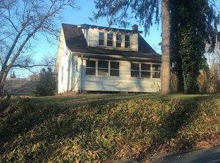 1370 Ironstone Dr, Boyertown, PA 19512