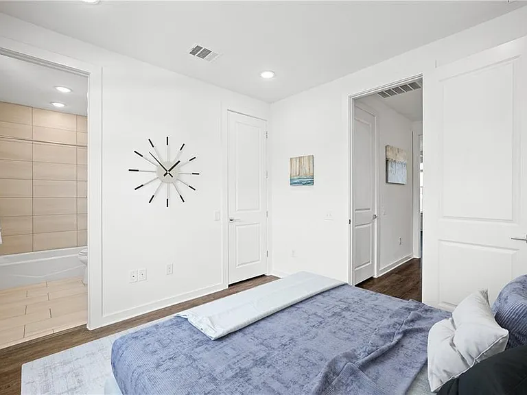 2624 Metcalfe Rd #8 — Photo 18