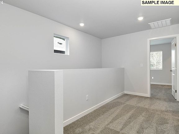 3rd image of 5909 NE 70th St