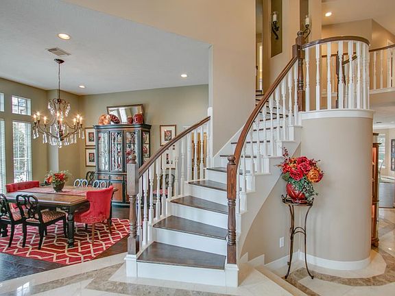 4th image of 7019 Centre Oaks Dr