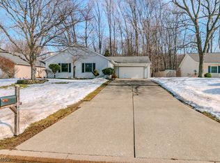 340 Parkway Blvd, Madison, OH 44057