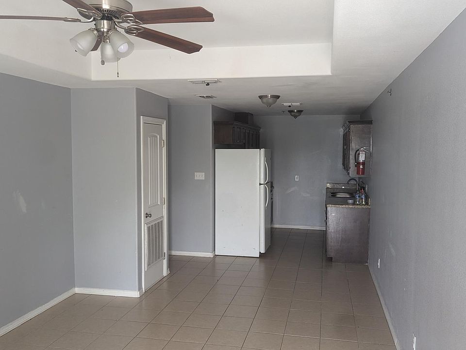 1st image of 108 N Linares St #D