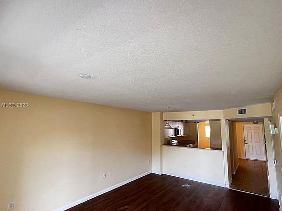 5th image of 3518 Cypress Trl #107