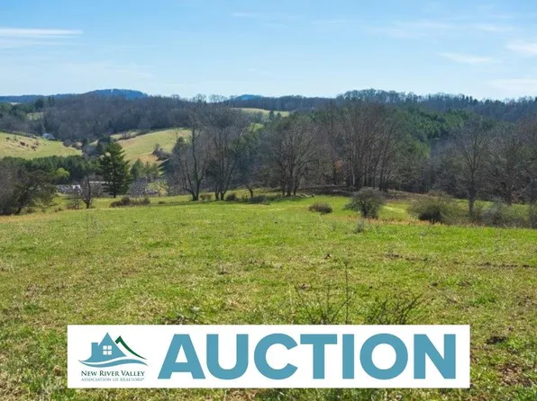 2 Weddle Creek Rd NW, Floyd, VA 24091