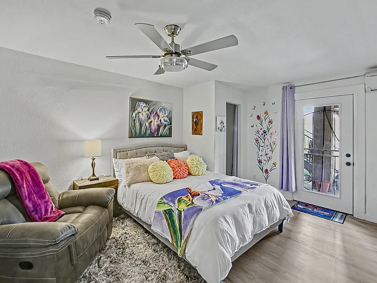 2402 Desert Willow Dr — Photo 28