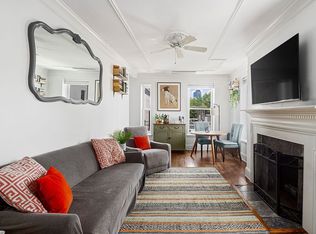 279 1st St APT 4C, Brooklyn, NY 11215