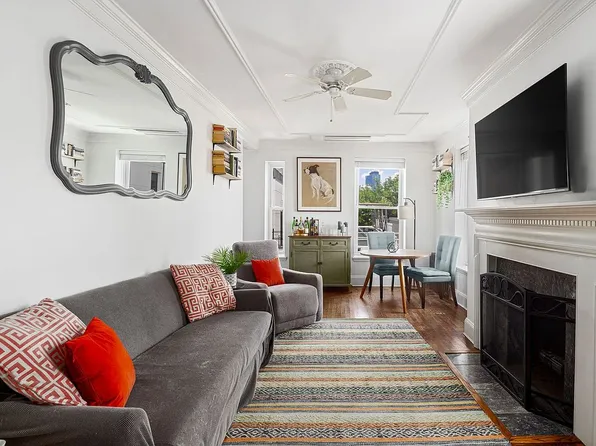 279 1st St APT 4C, Brooklyn, NY 11215