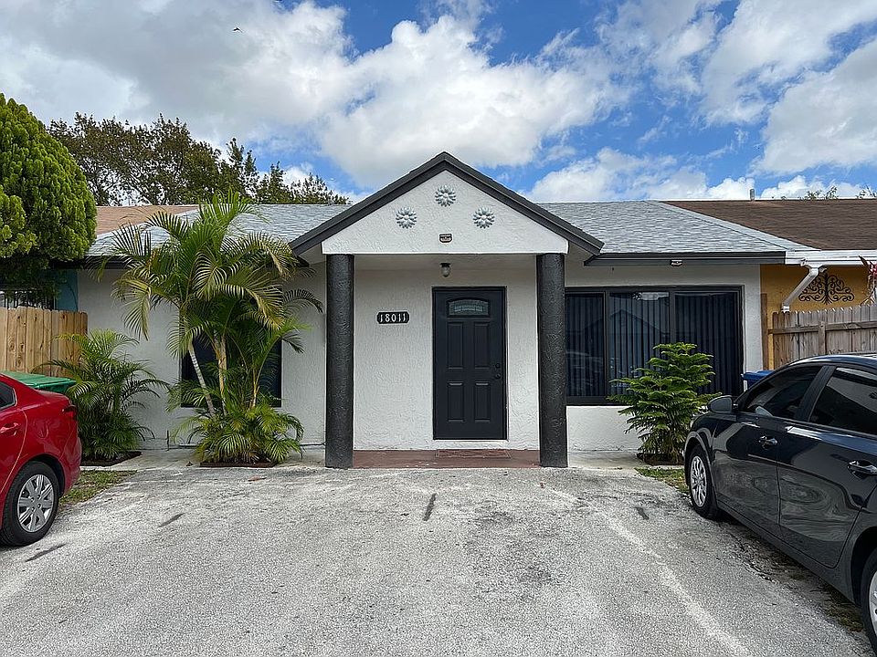 Front of the house 