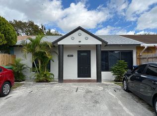 18011 NW 40th Ct, Miami Gardens, FL 33055