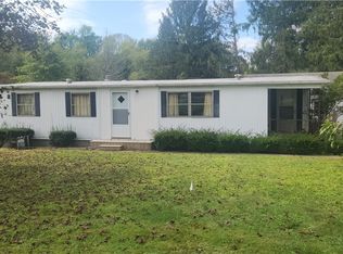 201 Douthett Dr, Jamestown, PA 16134