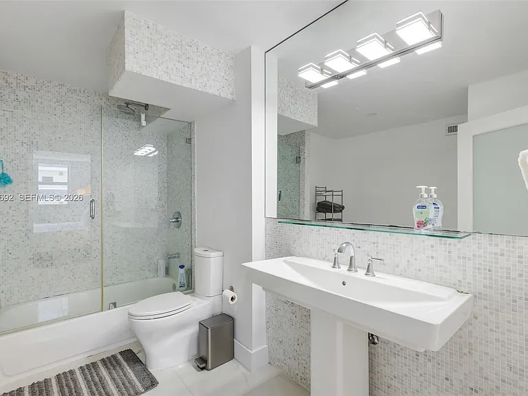 9511 Collins Ave #1211 — Photo 11