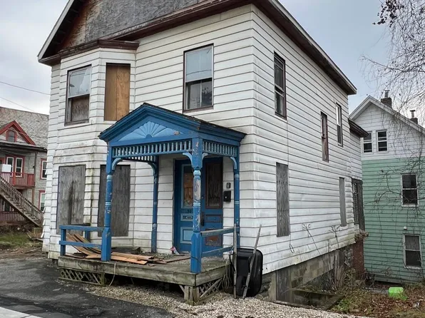 50 Bracewell Ave #2, North Adams, MA 01247