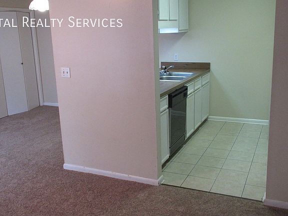 4th image of 103 Doodle Ave APT D