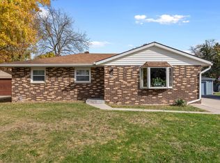 5986 S Phillips St, Greenfield, WI 53221