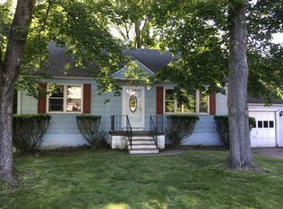25 Kinry Rd, Poughkeepsie, NY 12603