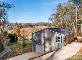 30 Shire Way Ln, Leicester, NC 28748