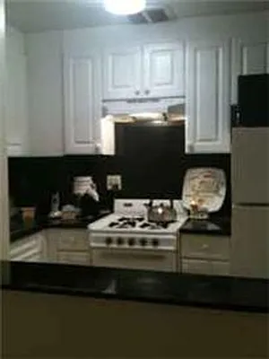 Rented by NextStopNY | media 28