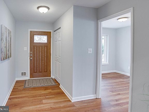 3rd image of 9506 Babson Ct