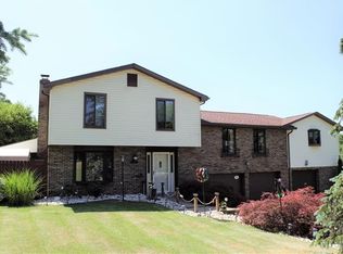 100 Pamela Dr, Pittsburgh, PA