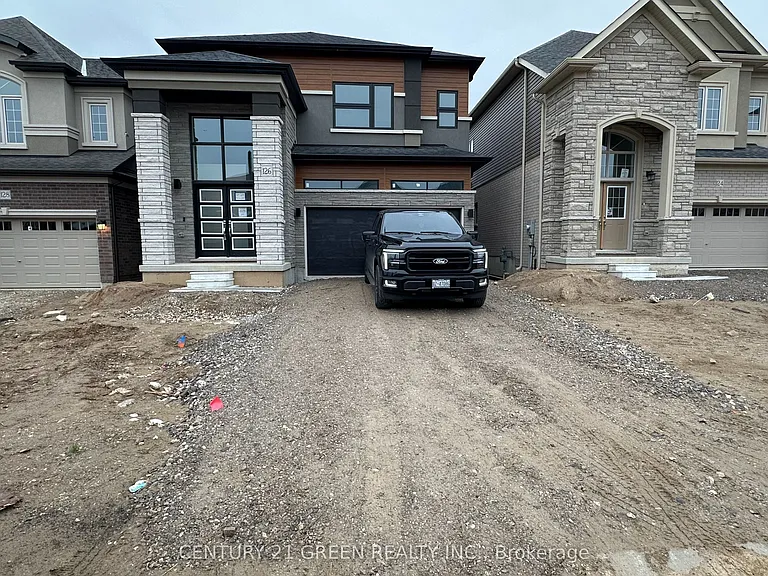 126 Hitchman St — Photo 3
