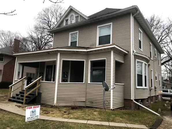505 1/2 E Locust St, Bloomington, IL 61701