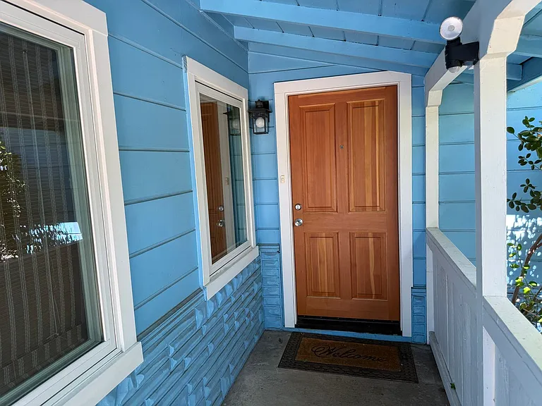 261 Gregory Ln — Photo 6
