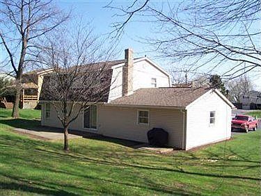 2nd image of 50270 Louise Ave