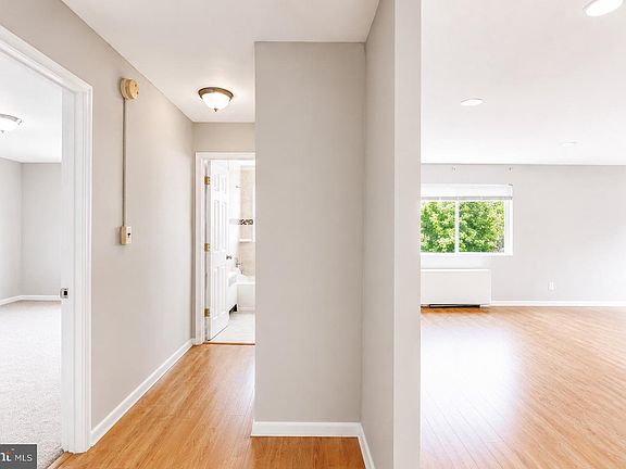 3rd image of 614 Sligo Ave APT 211