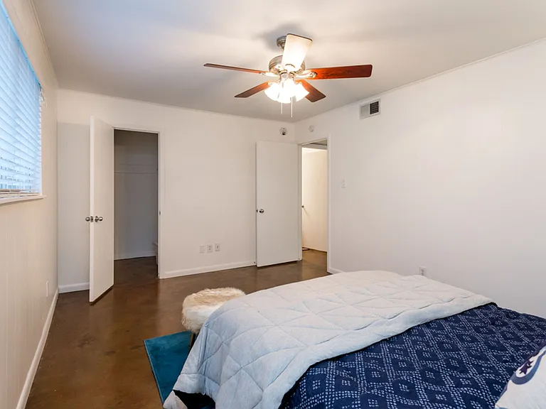3914 Avenue D — Photo 15