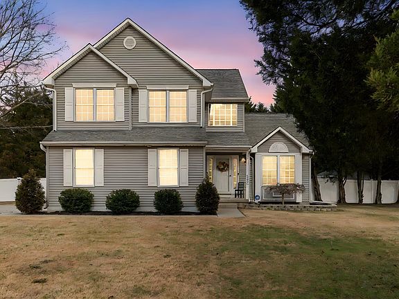 2nd image of 505 1st Rd