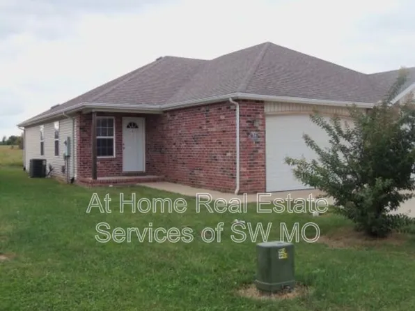 631 S Landen Ave, Republic, MO 65738