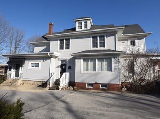 158 N Main St, Crown Point, IN 46307