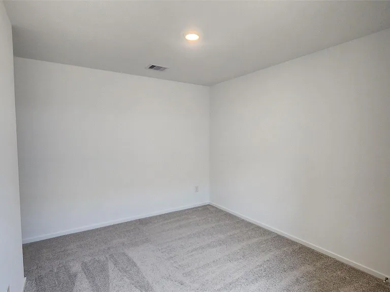 26850 Cascade Sunrise St — Photo 36