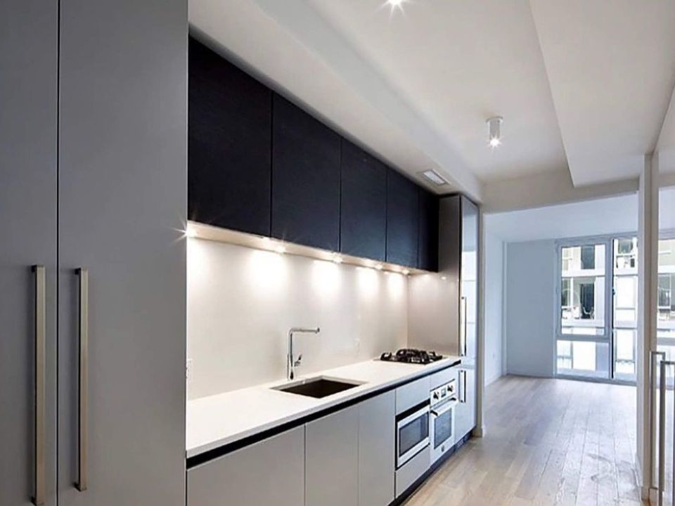 1st image of 540 W 49th St #502S
