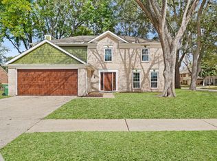 2301 Marys Creek Ct, Pearland, TX 77581