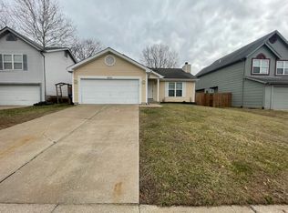 5015 Brittany Downs Dr, Saint Charles, MO