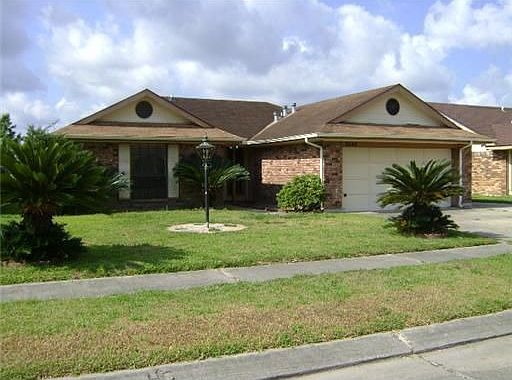 1st image of 2548 Long Branch Dr