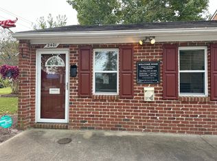 2439 Shamrock Gardens Dr, Chesapeake, VA 23323