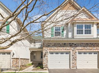 412 Bay Tree Cir, Vernon Hills, IL 60061