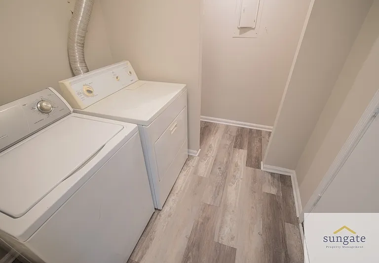 6449 Union Ct — Photo 32