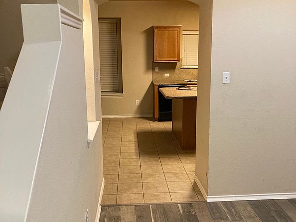 Living to kitchen
