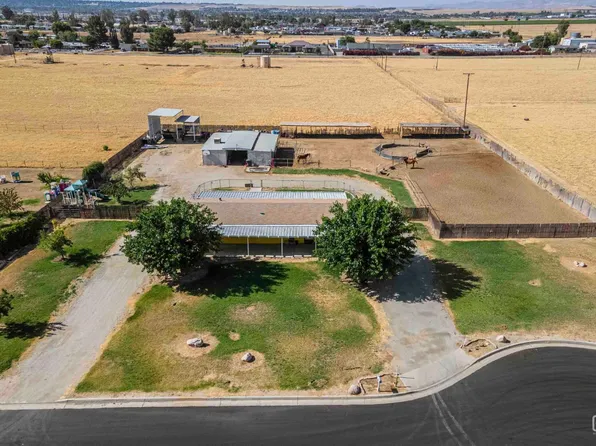 8600 Kattie Ave, Bakersfield, CA 93307