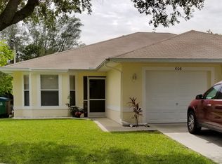 606 SE 13th Pl, Cape Coral, FL 33990