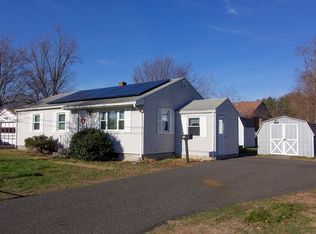 22 Oconnell St, Springfield, MA 01104