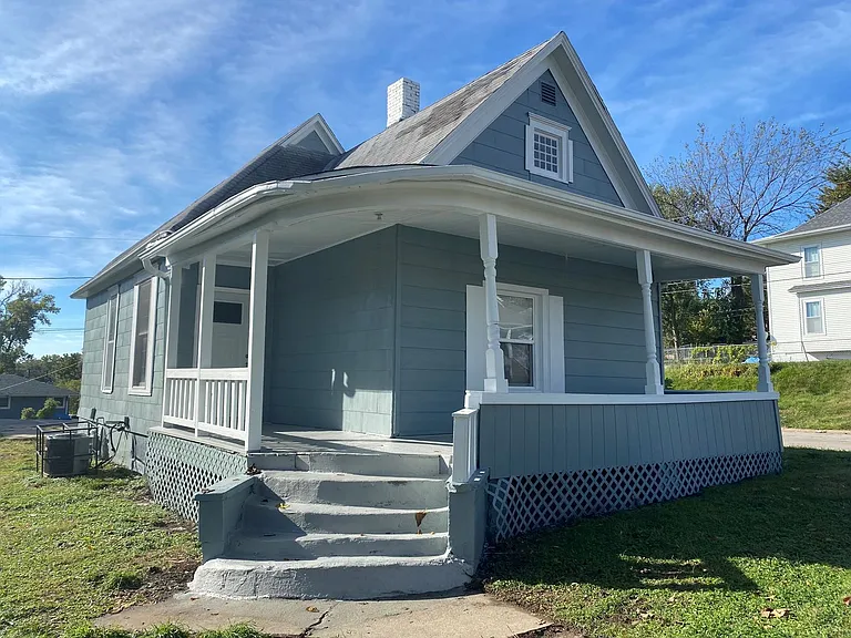 4149 Grant St — Photo 1