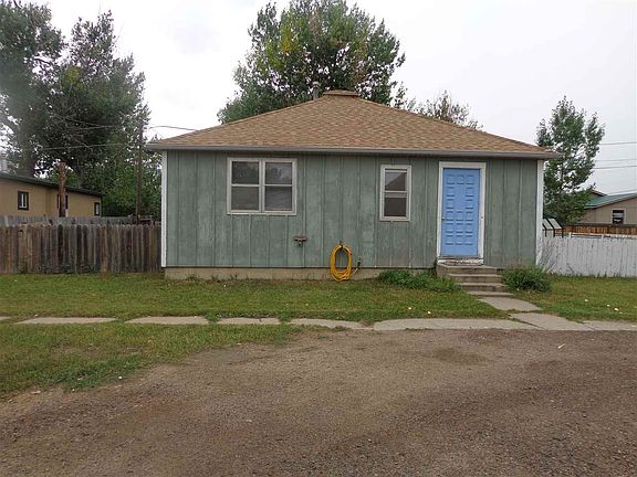 2nd image of 390 Lincoln St