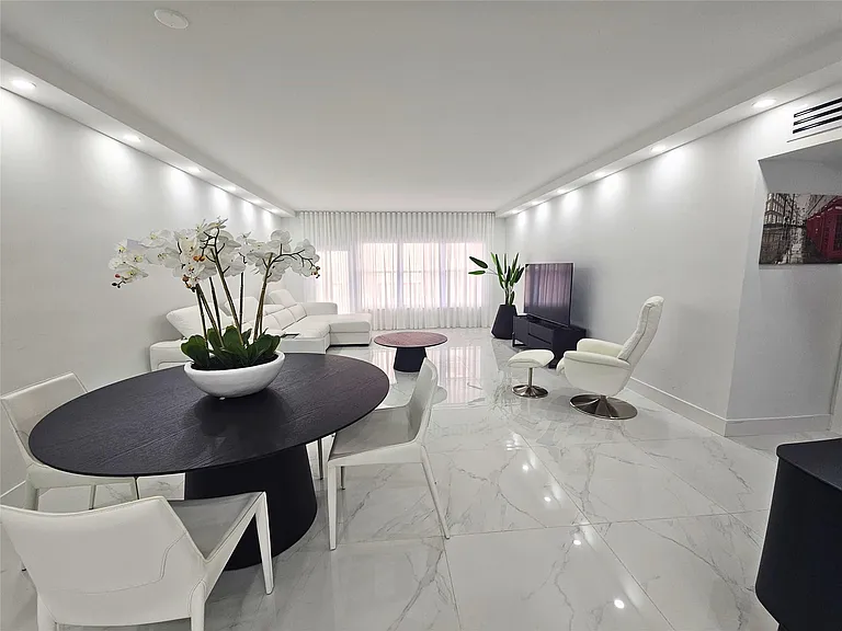 3750 Galt Ocean Dr #209 — Photo 10