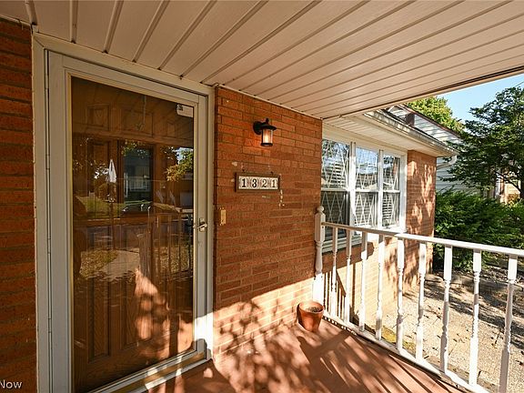 3rd image of 1321 Clinton Ave SE
