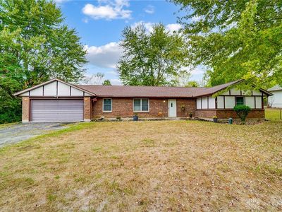 1757 Maple Ln, Dayton, OH, 45432